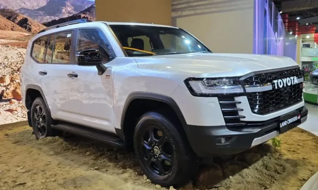 Toyota land cruiser 2025, A bold comeback of power, comfort, and legendary reliability